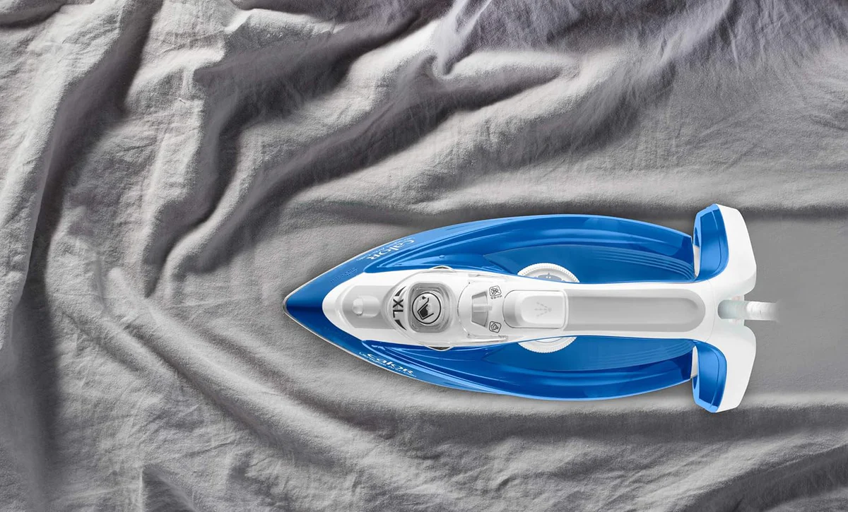 Fer à repasser vapeur de 0,27L 2500W blanc bleu Tefal