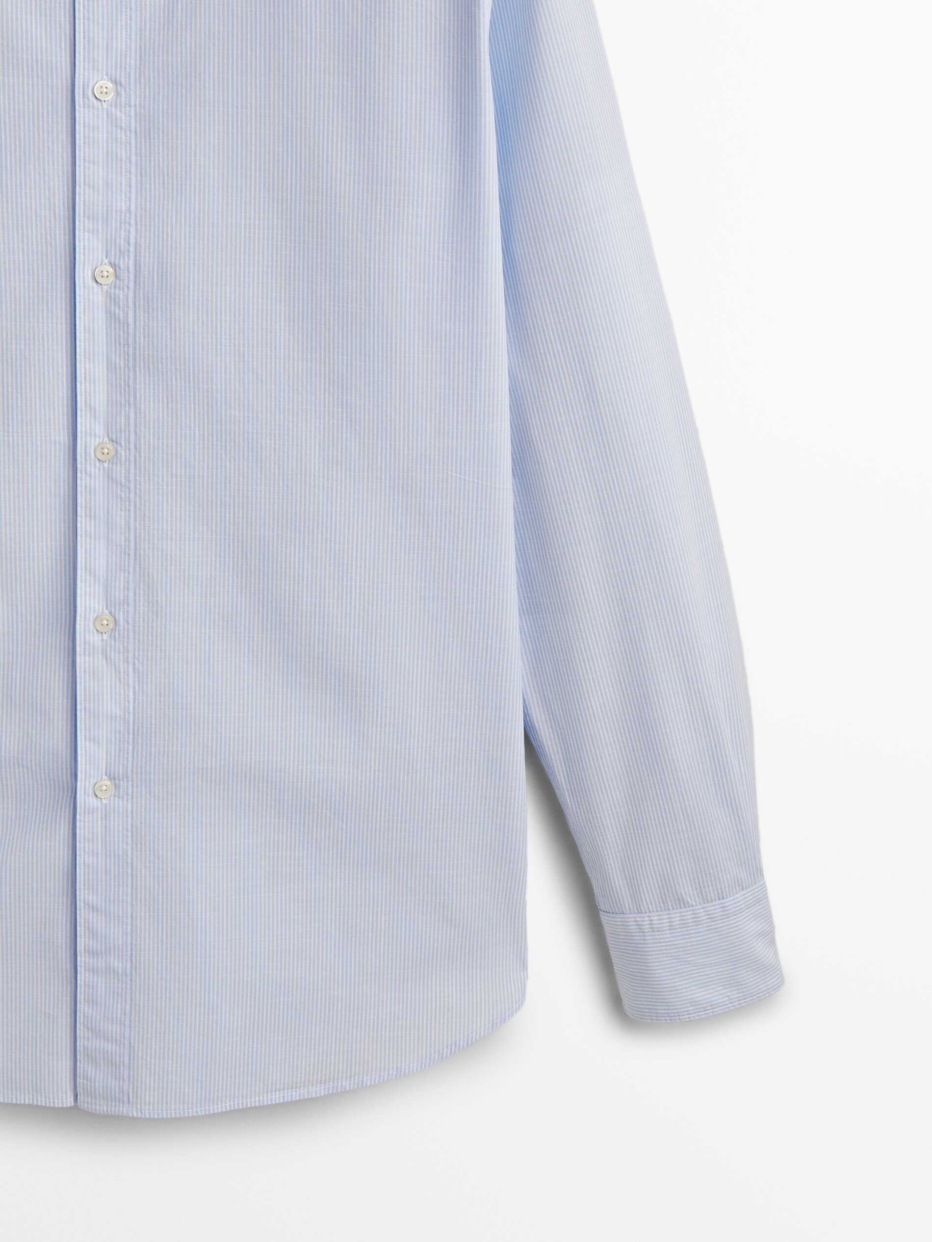 Camisa listrada de algodão com textura irregular e modelagem slim fit - AZUL CLARO