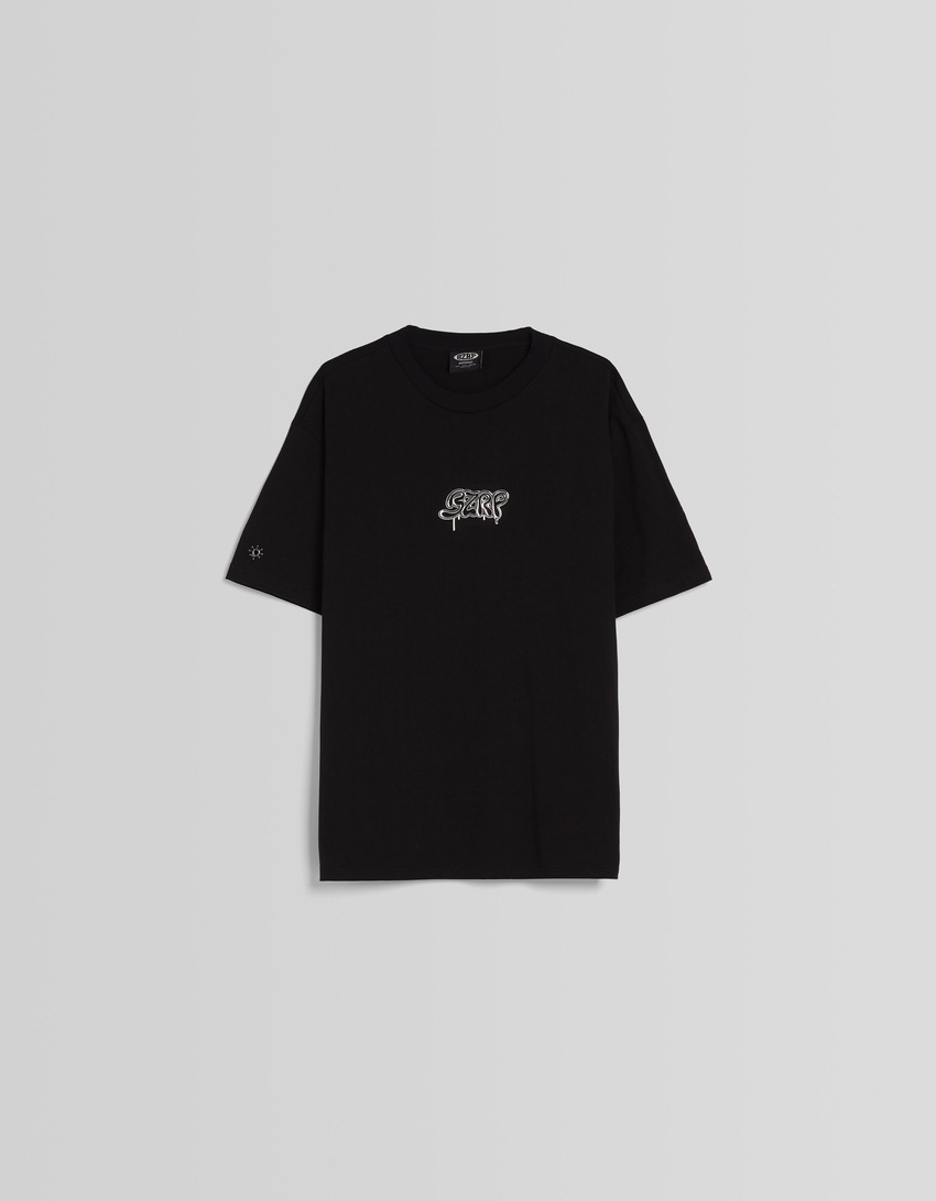 Camiseta boxy fit com estampa BERSHKA ft. BIZARRAP