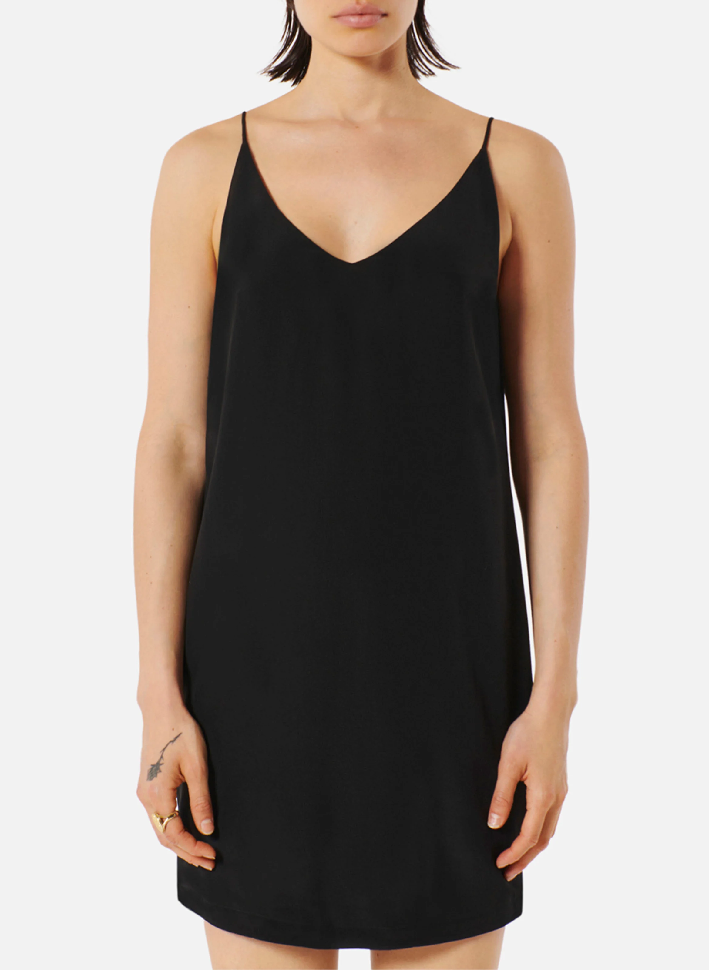 MAEVA - Robe courte col V en soie | Noir