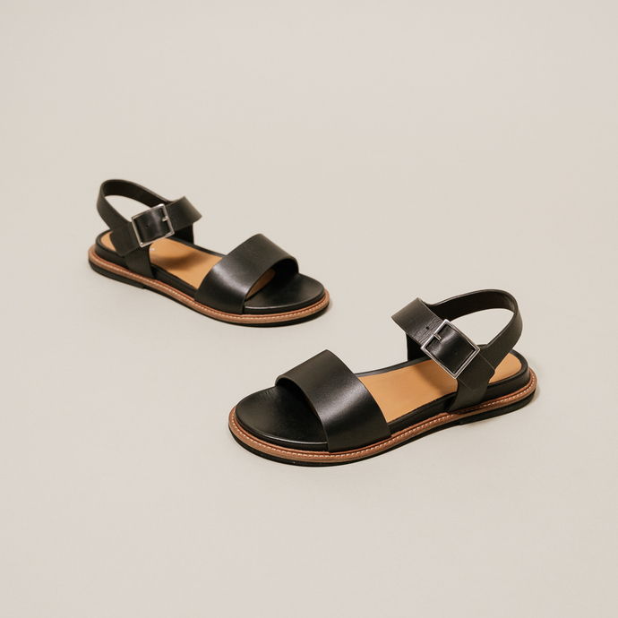 Sandales à brides et bouts ouverts  en cuir noir