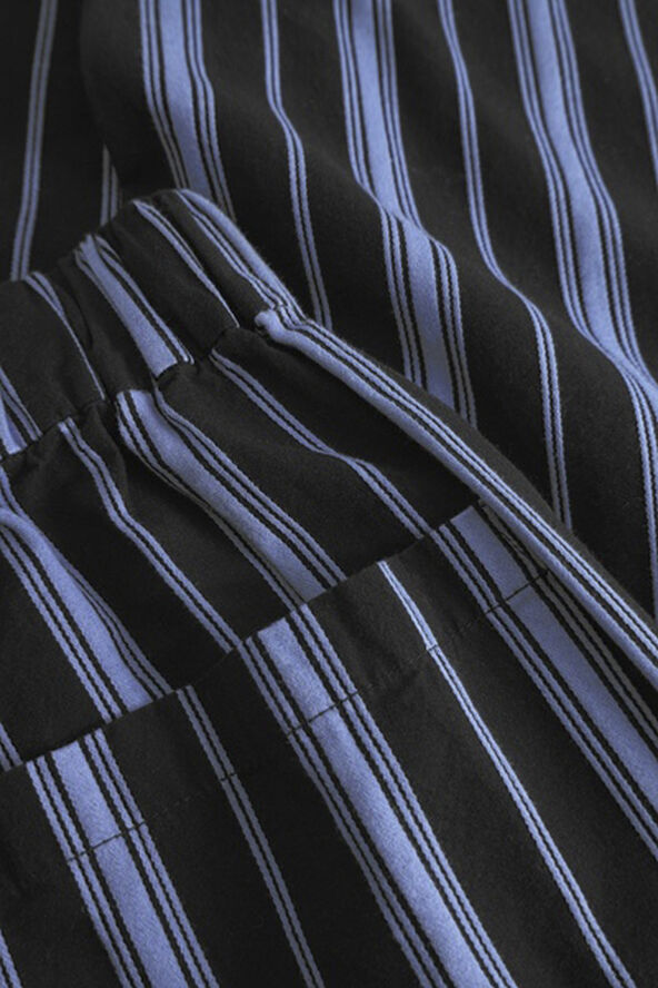 Nué Notes Nathaniel Pants 550 dark blue stripe
