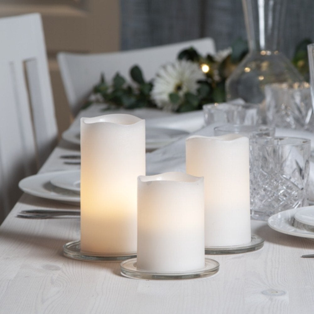 LED waxkaarsen mei in wit, 3-vlammig