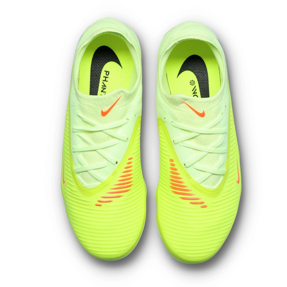 Chuteira Nike Phantom 6 Low Pro FG/MG Criança