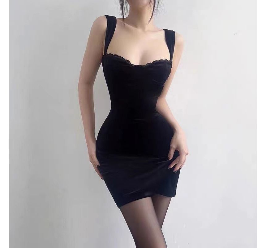 Sugarcoat - Off Shoulder Sweetheart Halslijn Effen Mini Bodycon Jurk