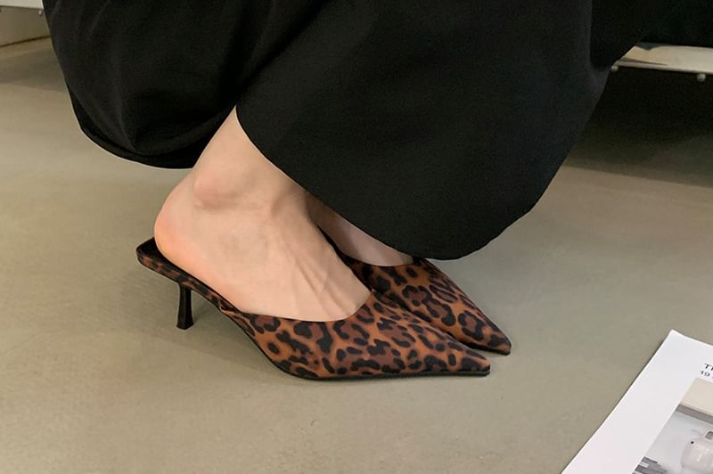 Niuna - Kitten Heel Puntige Muiltjes