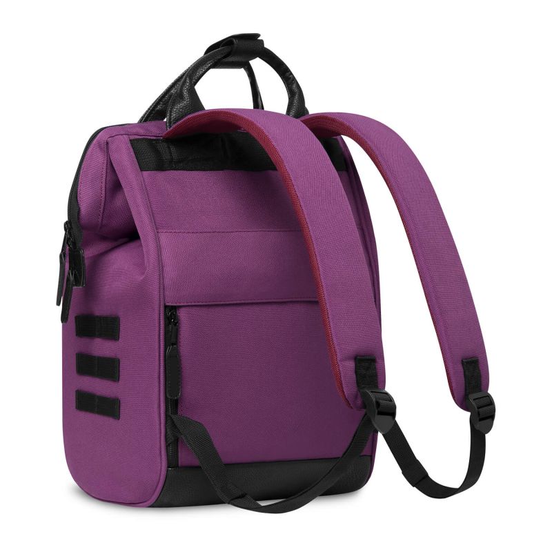 Sac à dos Adventurer Medium 23 litres + 2 grandes pochettes Singapour