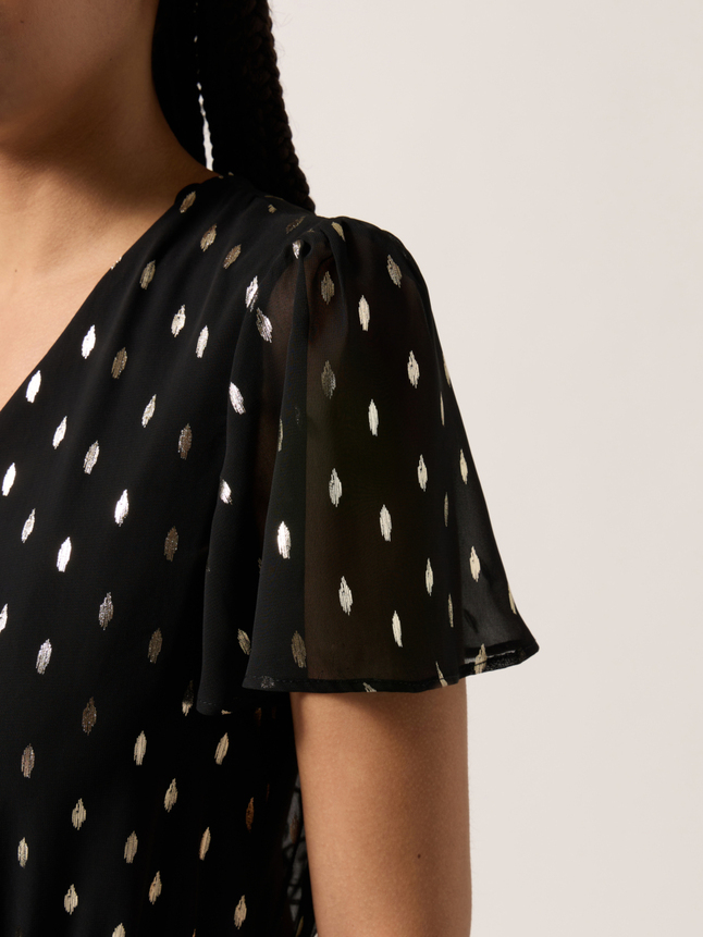 Robe col v cintrée