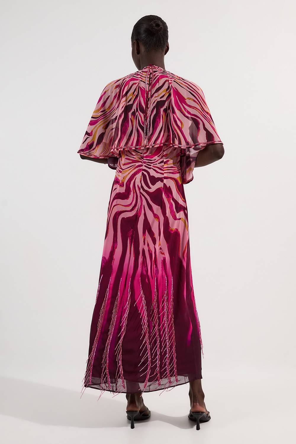 KarenMillen Robe Maxi Tissée à Manches Courtes en Georgette Ornée d'Imprimé Animalier