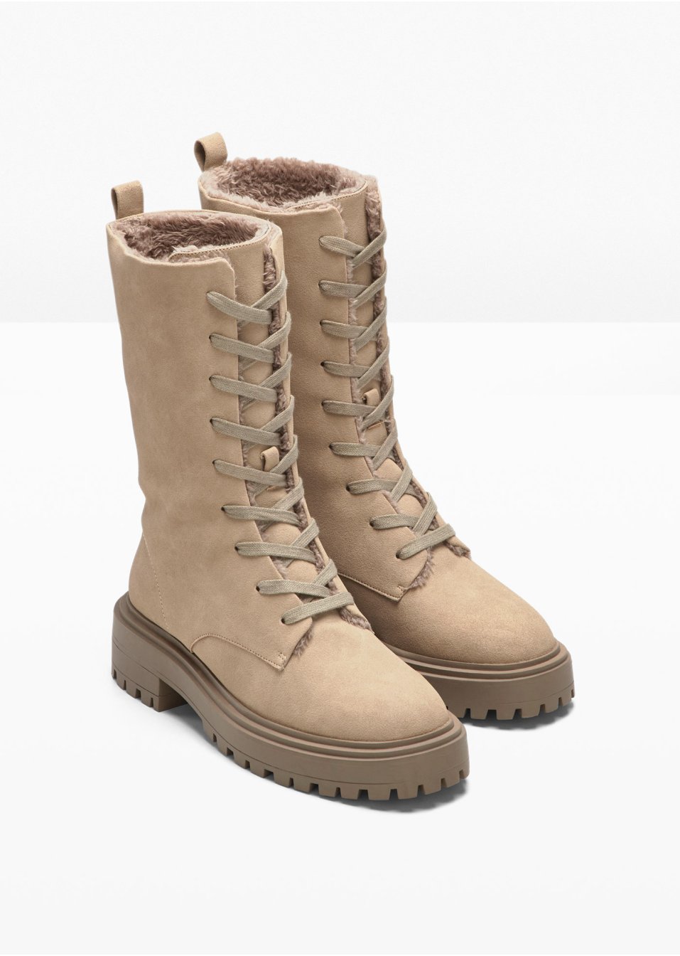 Bottes à lacets