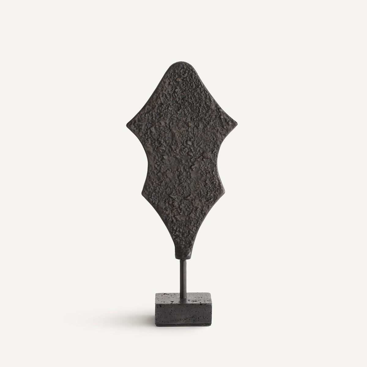 AM.PM<br>Estatueta Sarafu em alumínio fundido