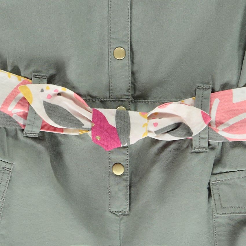 Salopette courte à col mao et poches plaquées avec ceinture fantaisie pour fille - Gris chiné