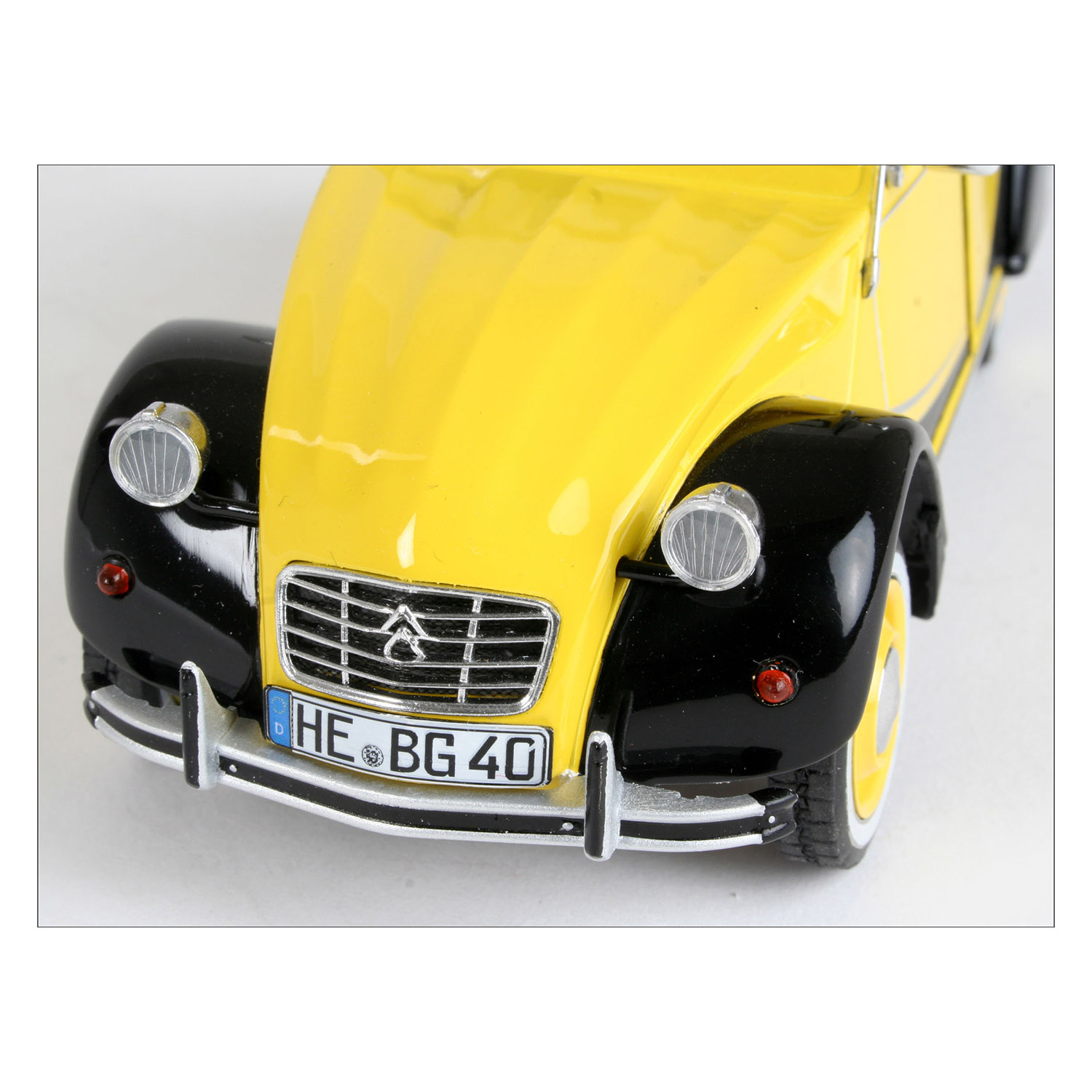 Revell Citroen 2CV Charleston