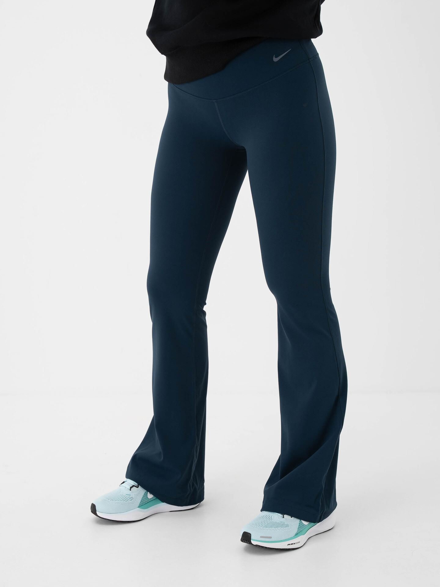 Nike Zenvy Dri-Fit High-Rise Flared Leggings
