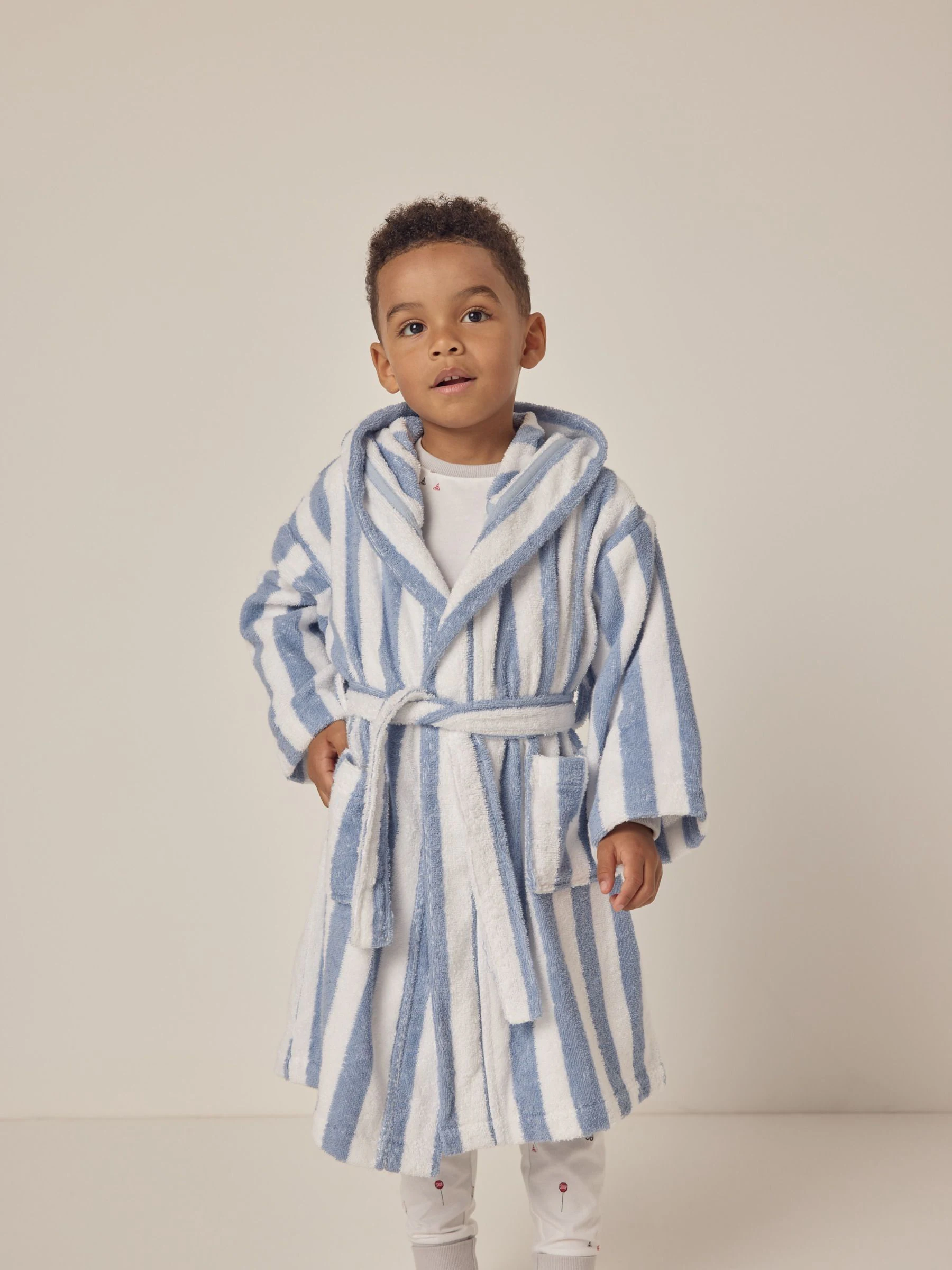 The White Company Blauwe 100% katoenen badjas met brede Strepen