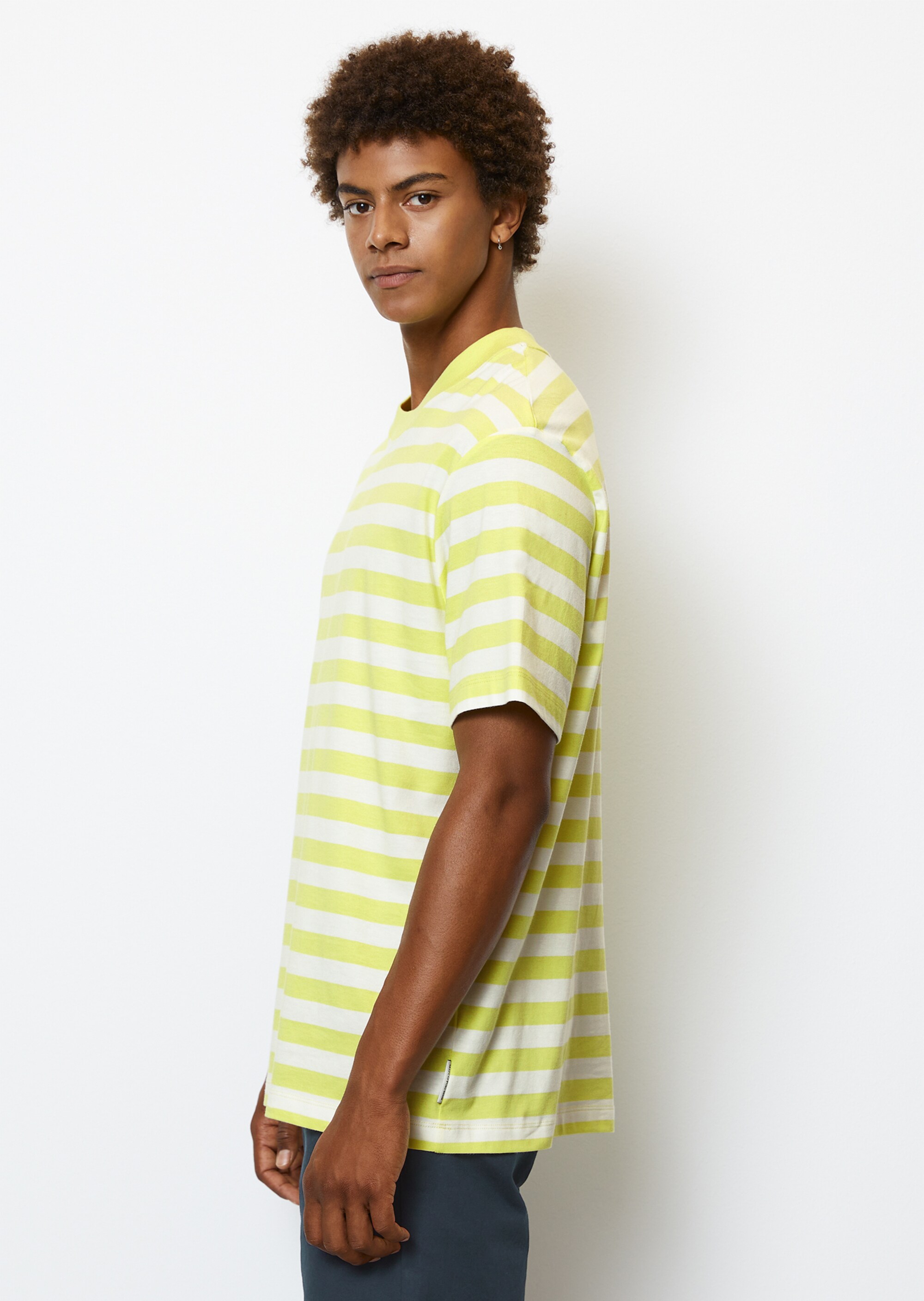 T-Shirt relaxed mit garngefärbtem Streifen-Muster