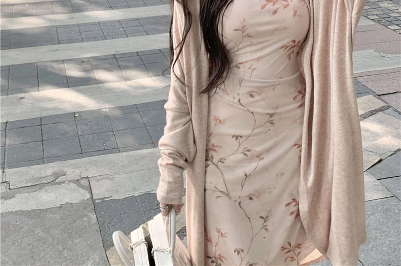 Maisee - Effen lange cardigan / spaghettibandjes bloemen midi-jurk