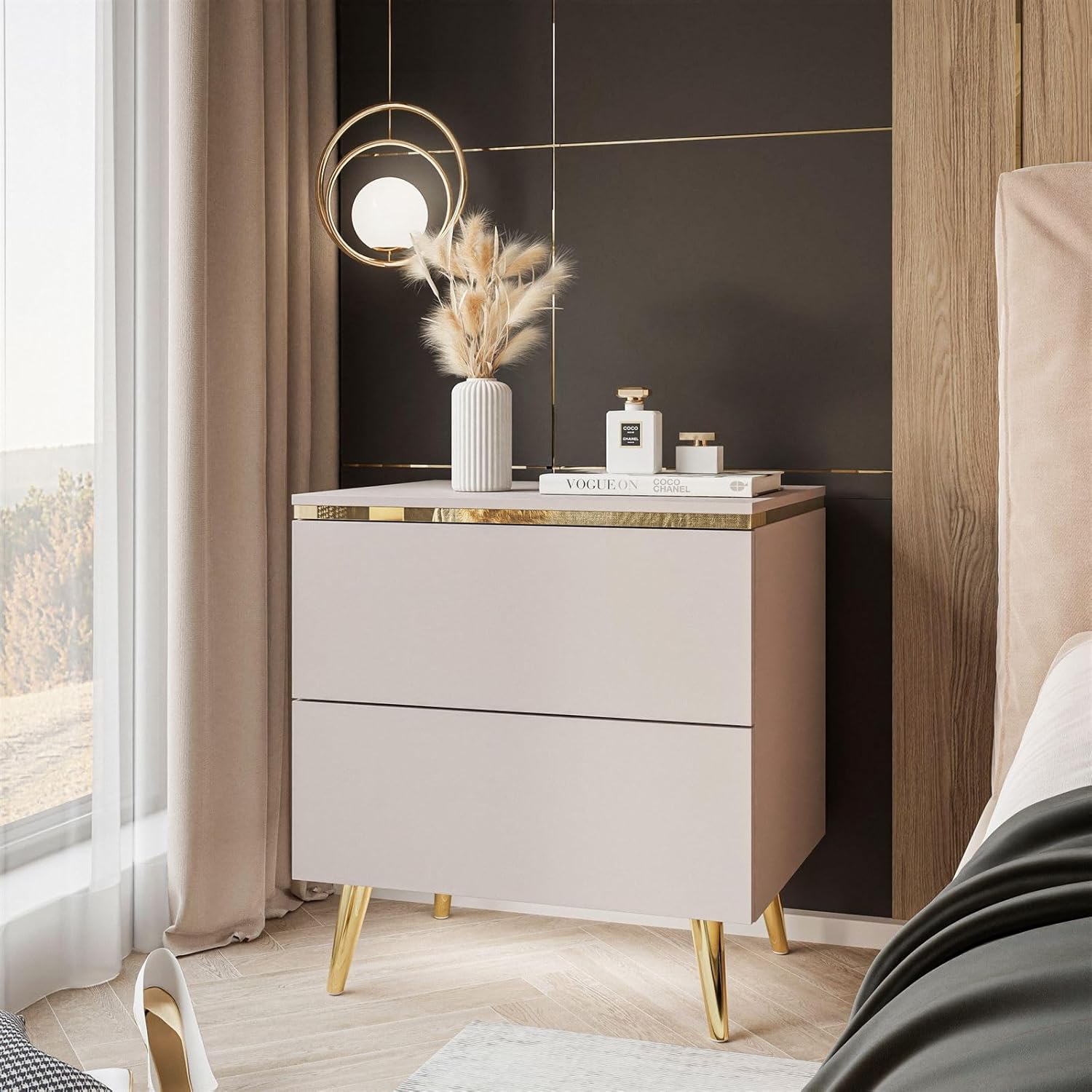 Lookway Nachttisch Aurora II Kaschmir Matt mit LED Beleuchtung Hängend oder auf Goldenen Beinen Gold Dekorative Leiste Modernes Schlafzimmermöbel (mit schräge goldene Chrom-Beine)