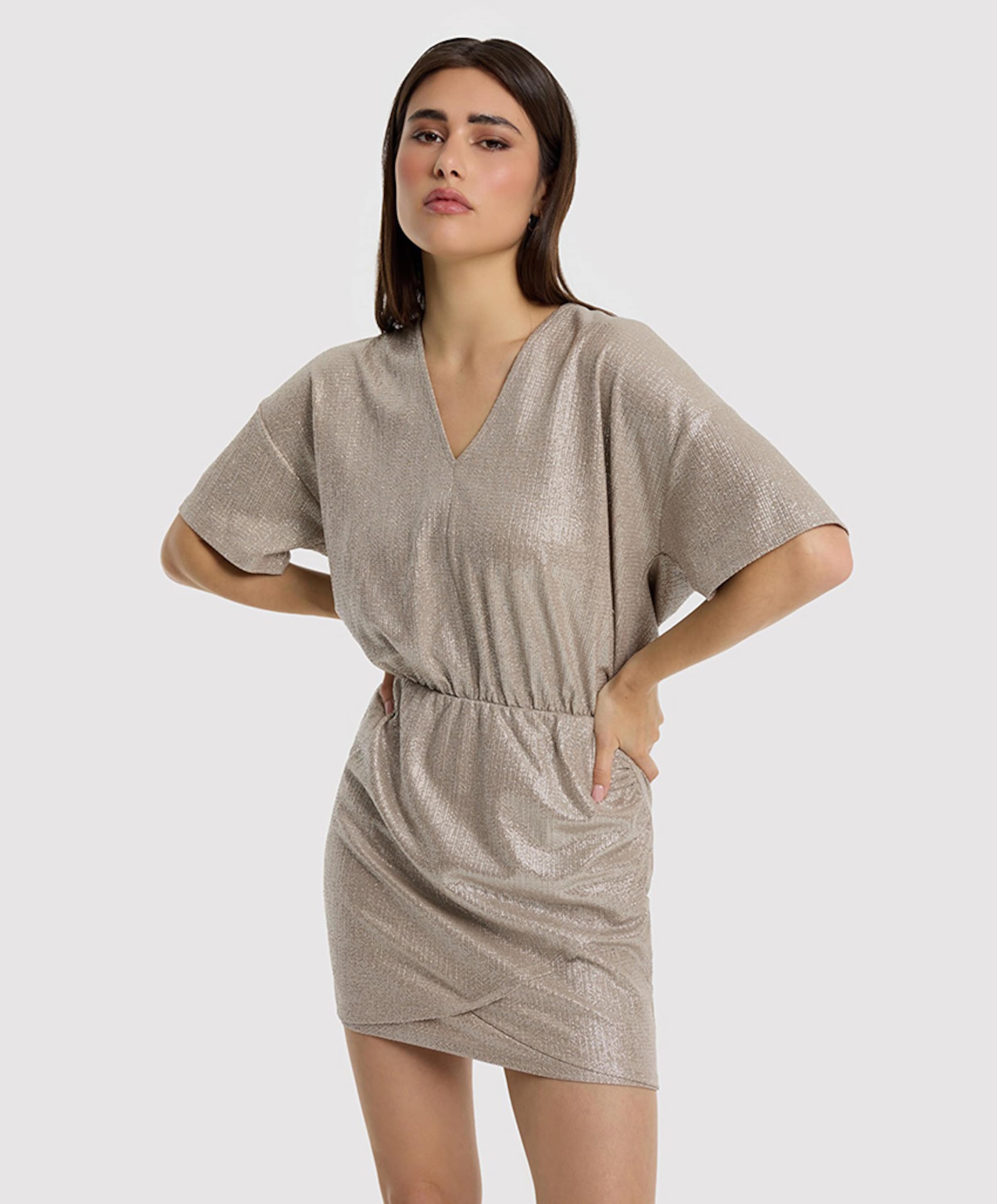 Alix The Label Dames jurk goud