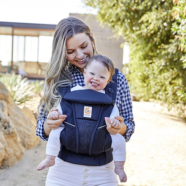 Ergobaby Ergobaby Omni Breeze Midnight Blue Blå