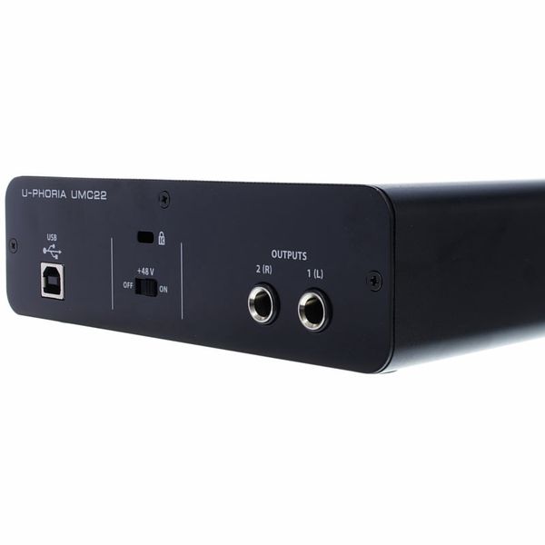 Behringer U-Phoria UMC22