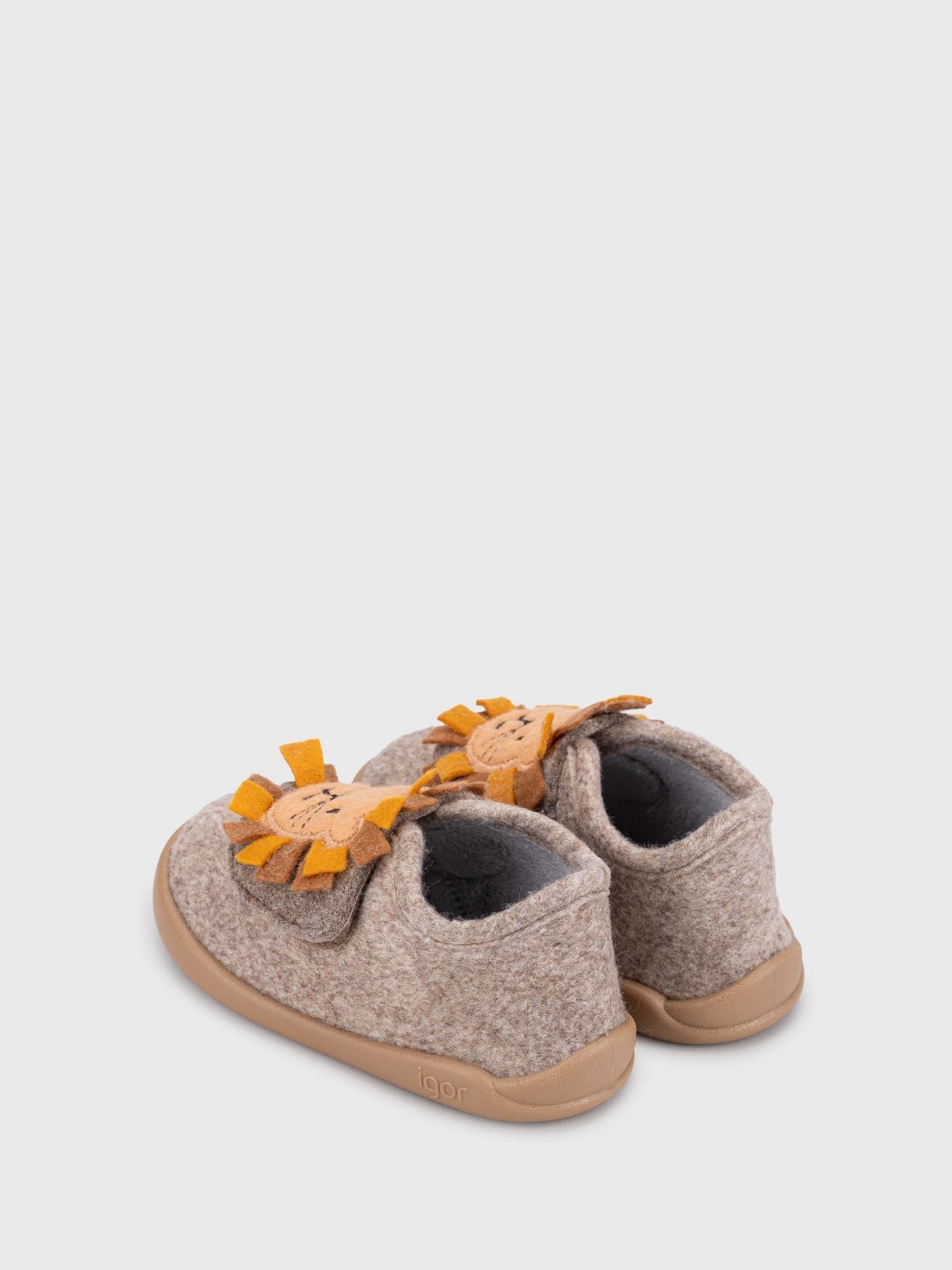 Natuurlijk - Igor Homie Character Slippers.