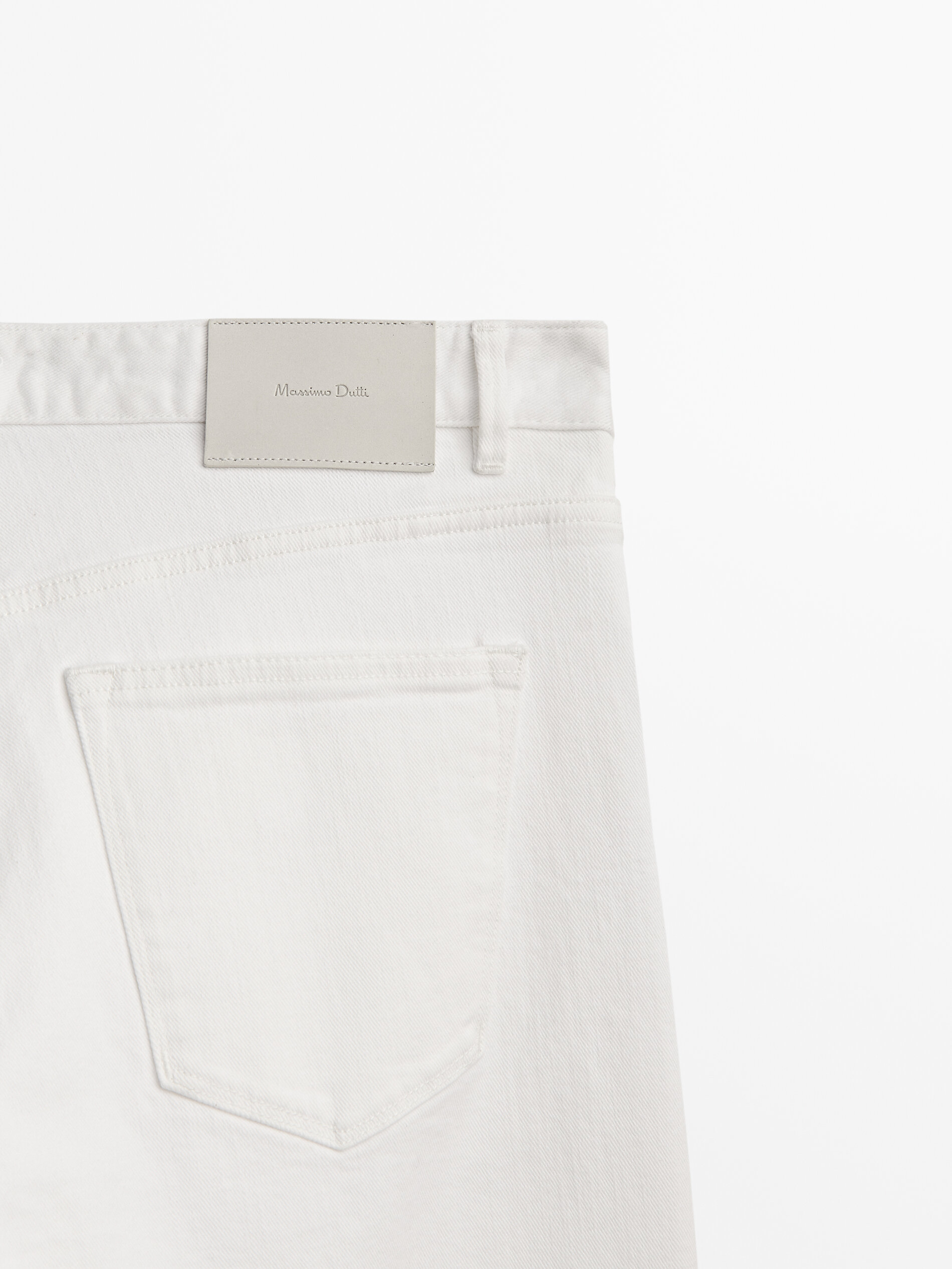 Calça vaquero com ourela - BLANCO