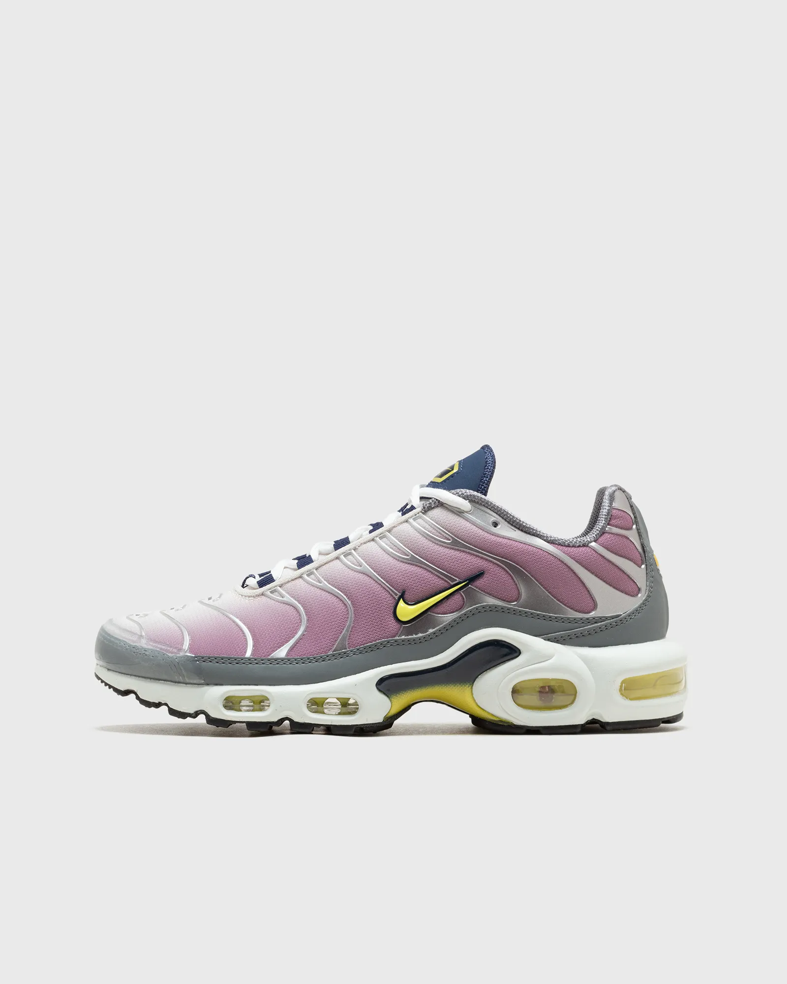 Nike WMNS NIKE AIR MAX PLUS 'VIOLET DUST AND HIGH VOLTAGE'