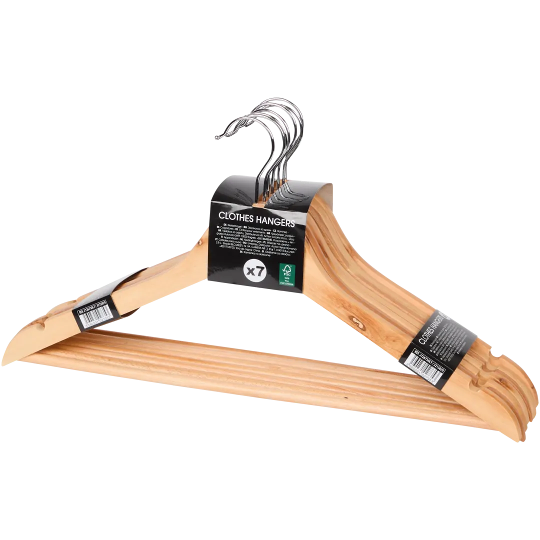 Houten kledinghangers 7 stuks