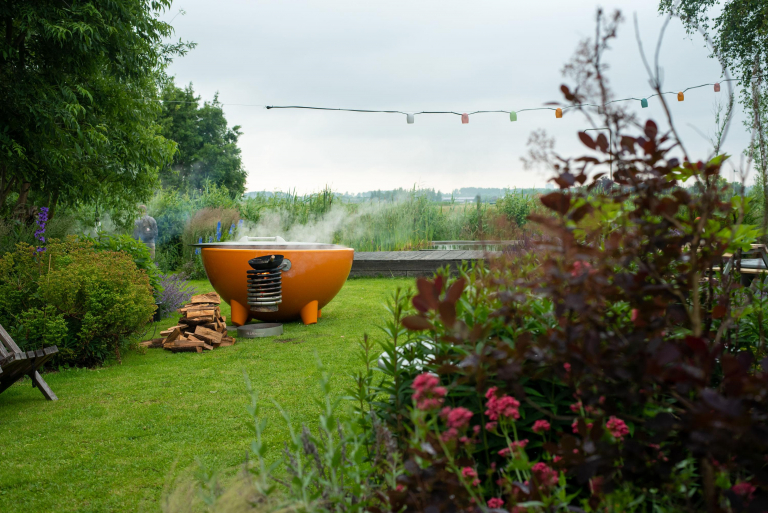 Weltevree Dutchtub Original hottub houtgestookt oranje