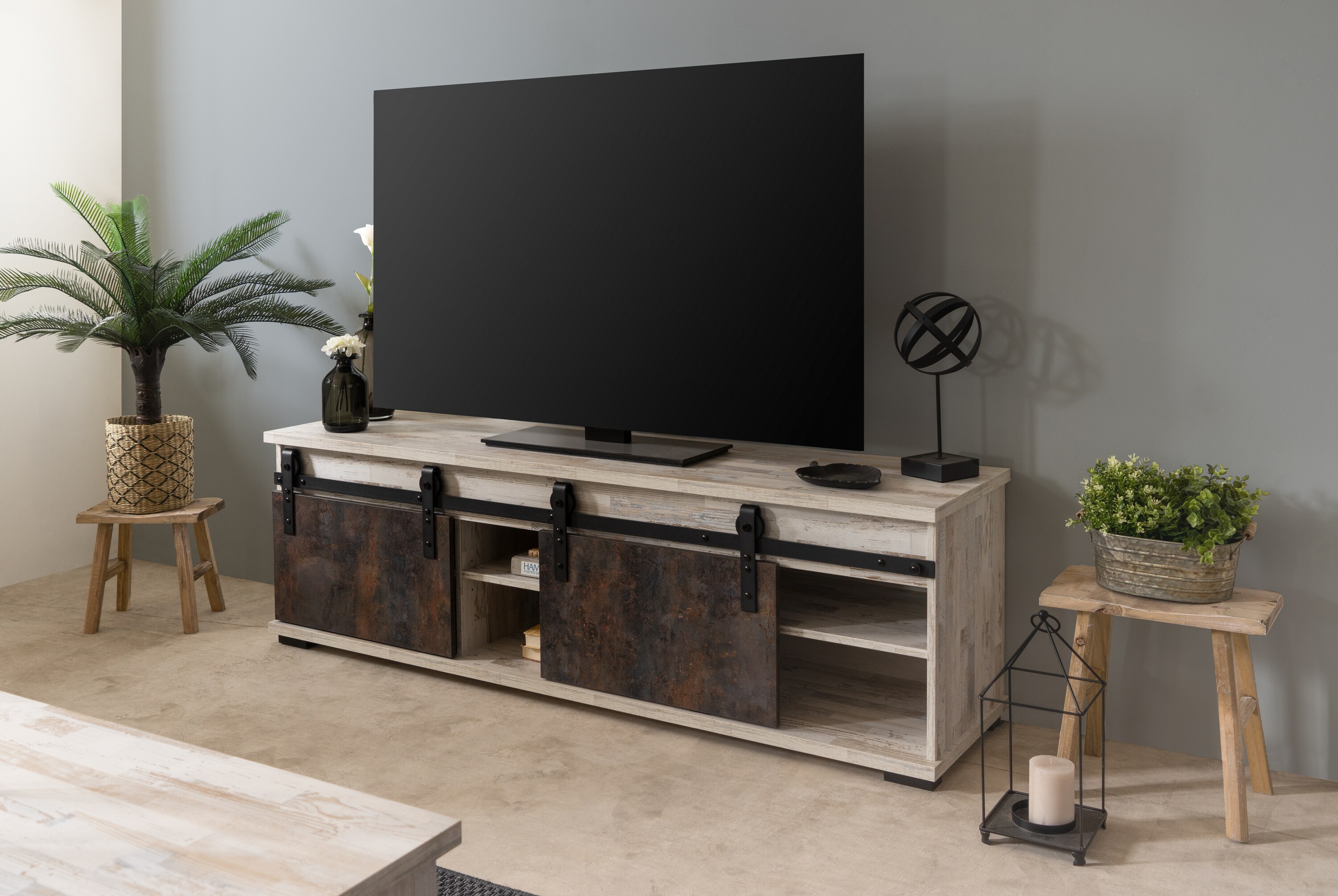 Finori TV-Board 