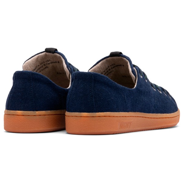 Earthbound - Leshy Blueberry Caramel 2 - Baskets