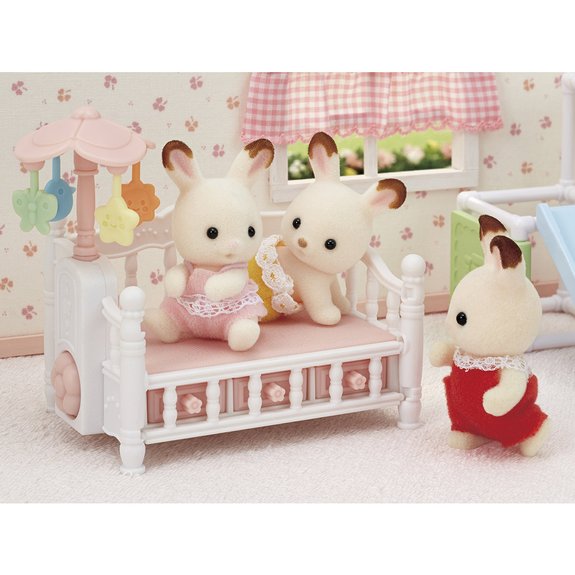 Le lit de bébé et mobile - Sylvanian Families 5534
