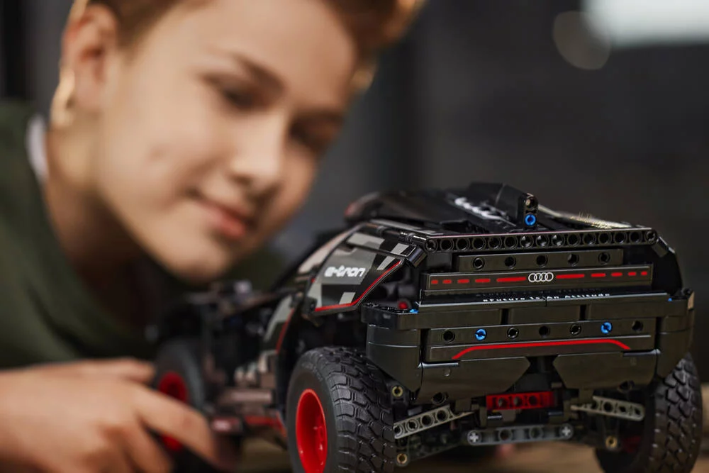 LEGO®TECHNIC 42160 - AUDI RS Q E-TRON