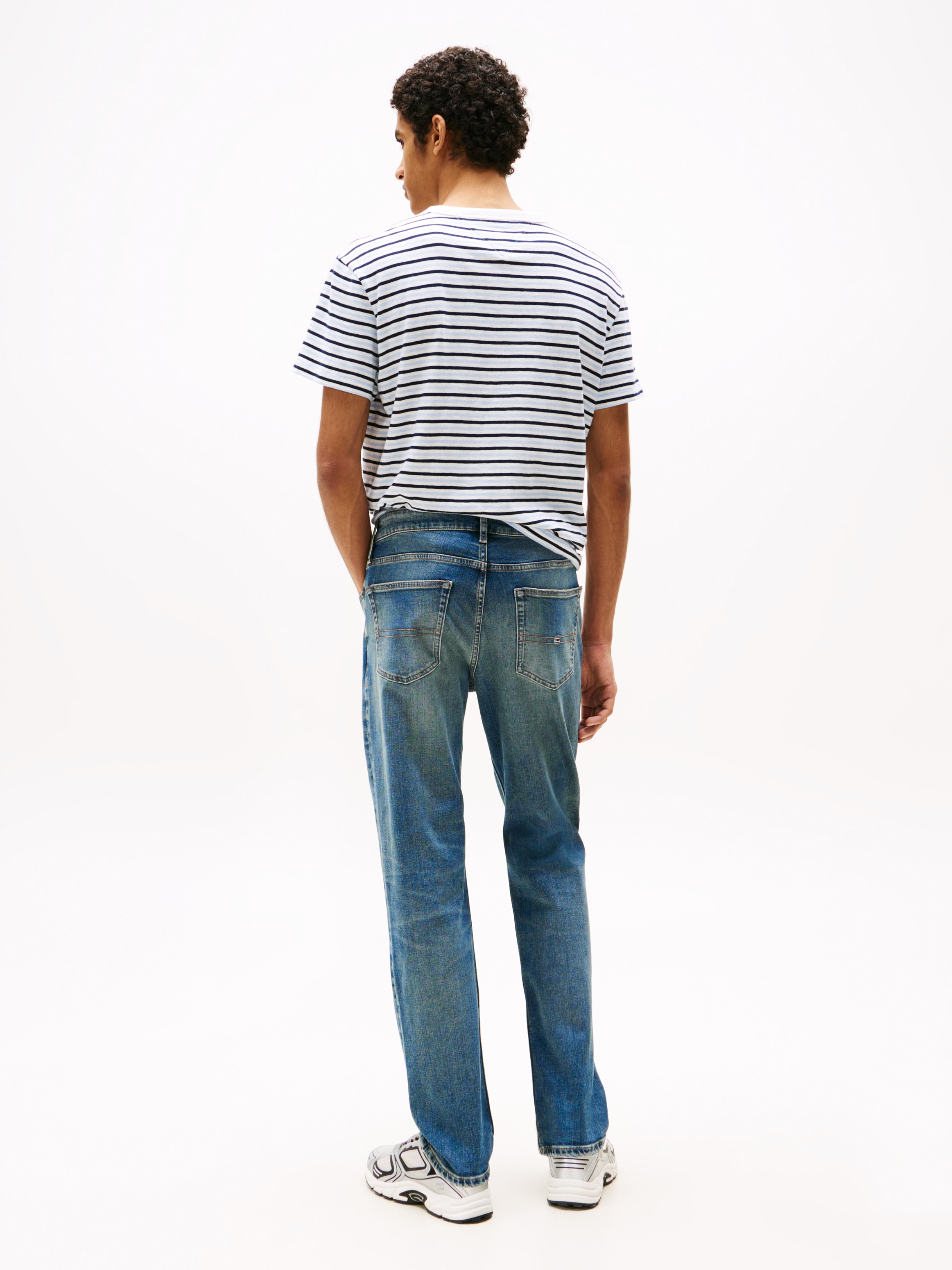 Tommy Jeans Slim-fit-Jeans »Ryan Regular Slim Straight«, Slim‑Straight‑Jeans aus hochwertigem Denim regulärer Leibhöhe