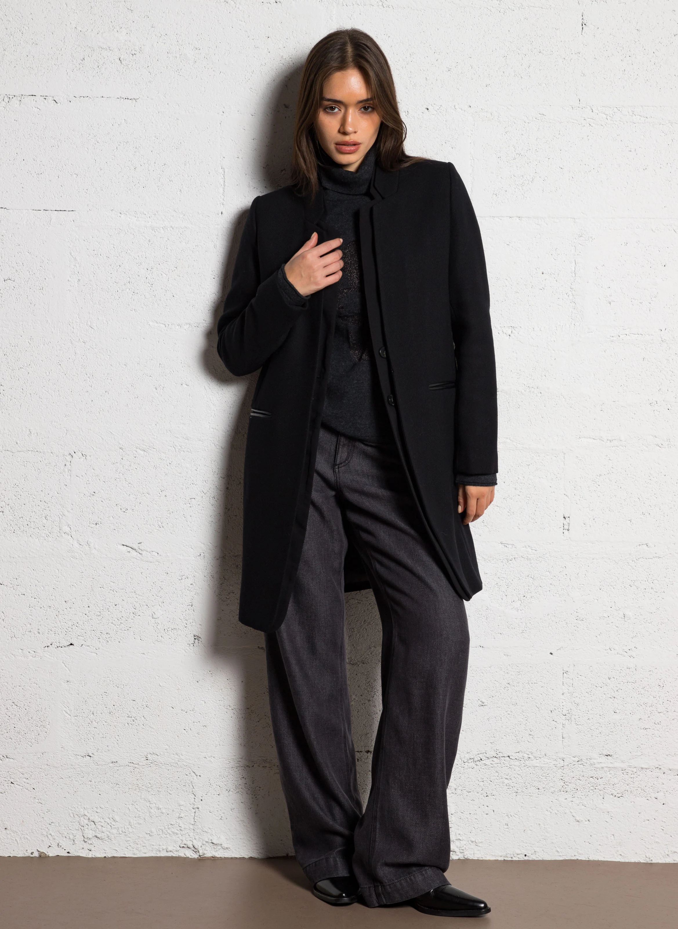 Manteau mi-long à double col en laine| Noir