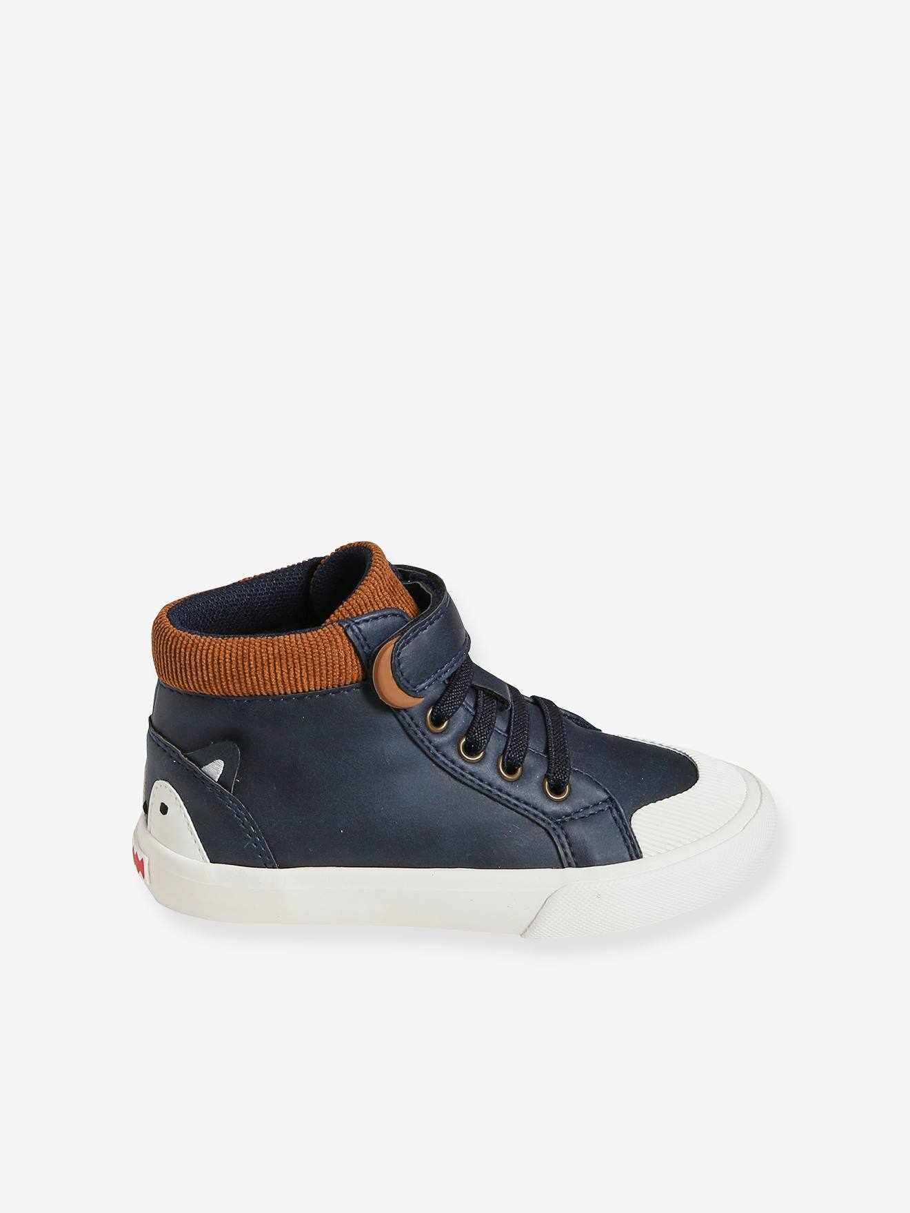Tênis de cano alto para meninos, modelo especial com design diferenciado, azul escuro liso com estampas.