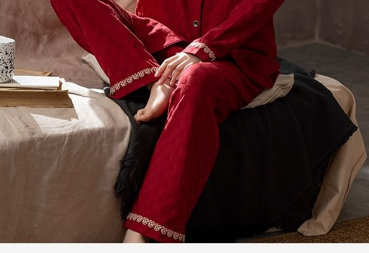 Dazzli - Pyjamaset: Shirt met geborduurd hart + Broek