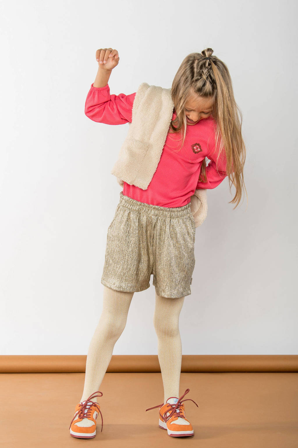 B.Nosy regular fit casual short Pippa goud