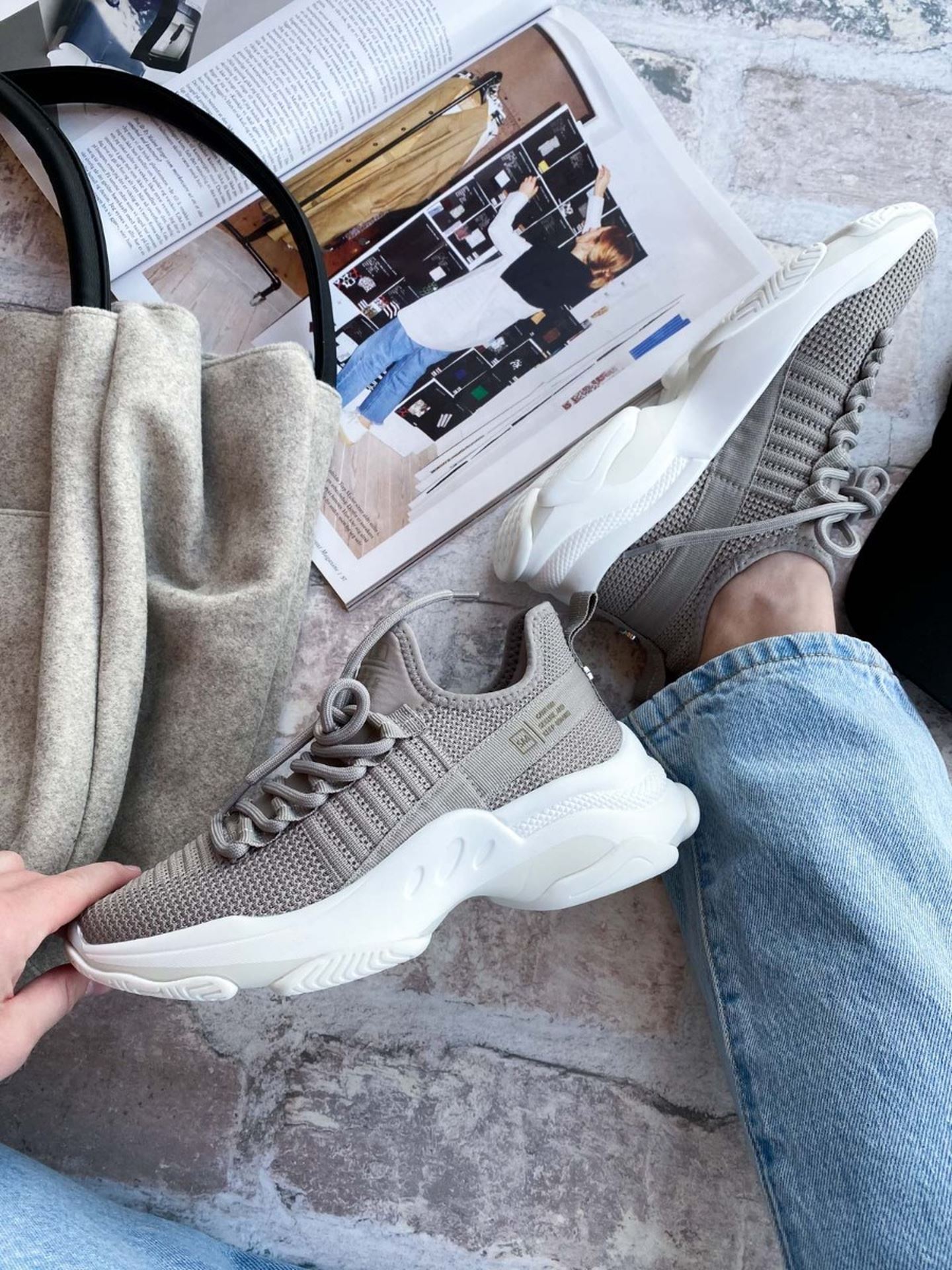 Mac Sneaker