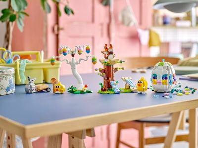 LEGO Eieren zoeken met konijn en kuiken (40808)