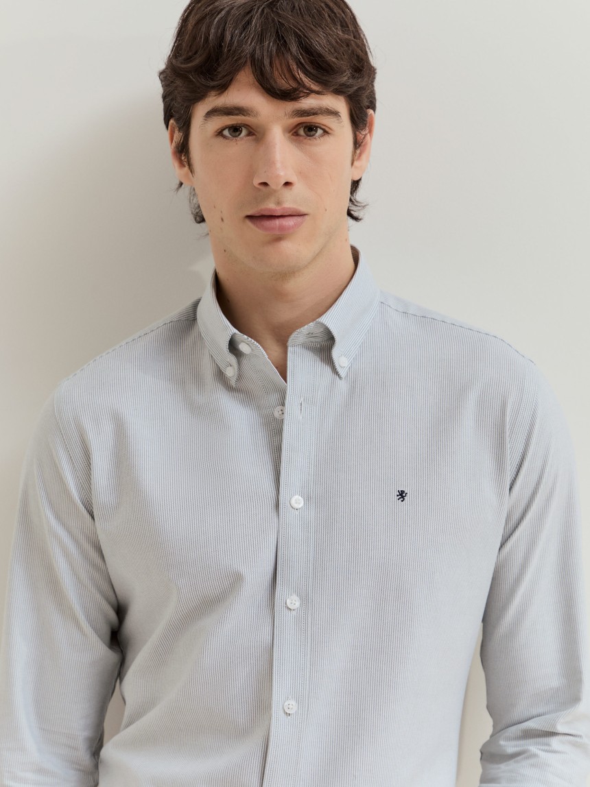 Camisa slim fit em algodão