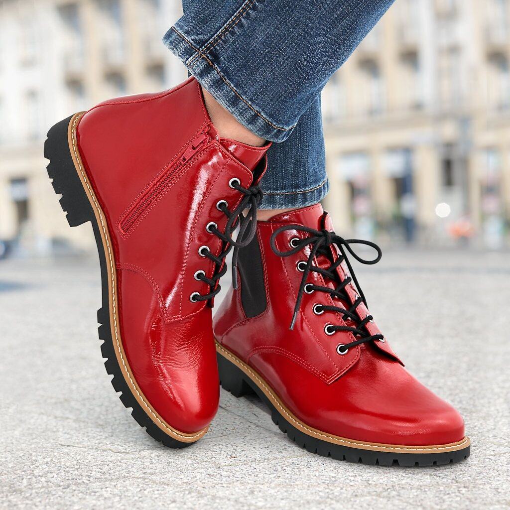 Specialdeal - Schnürstiefelette JANELLE rot