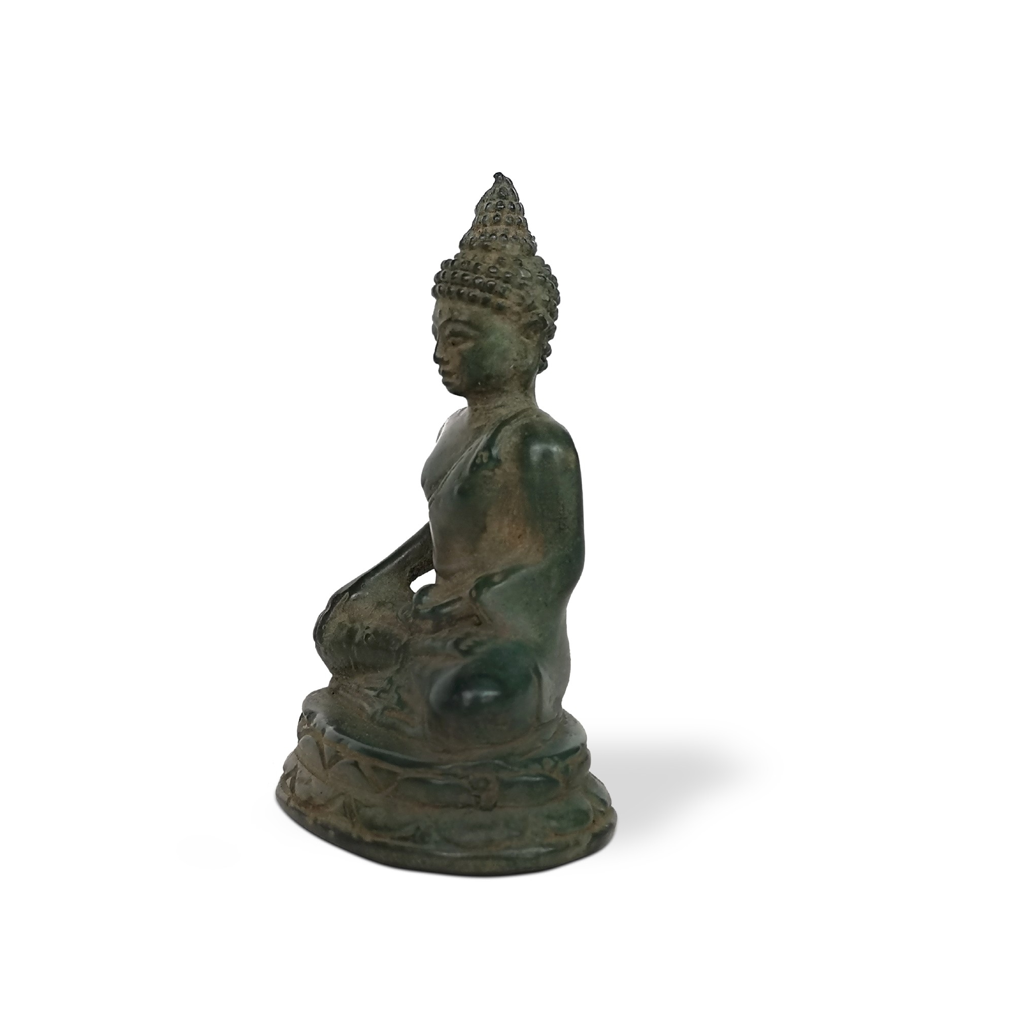 Figur 'sitzender Buddha', antik grün, H 6 cm, B 4 cm, L 3 cm von fischer's lagerhaus