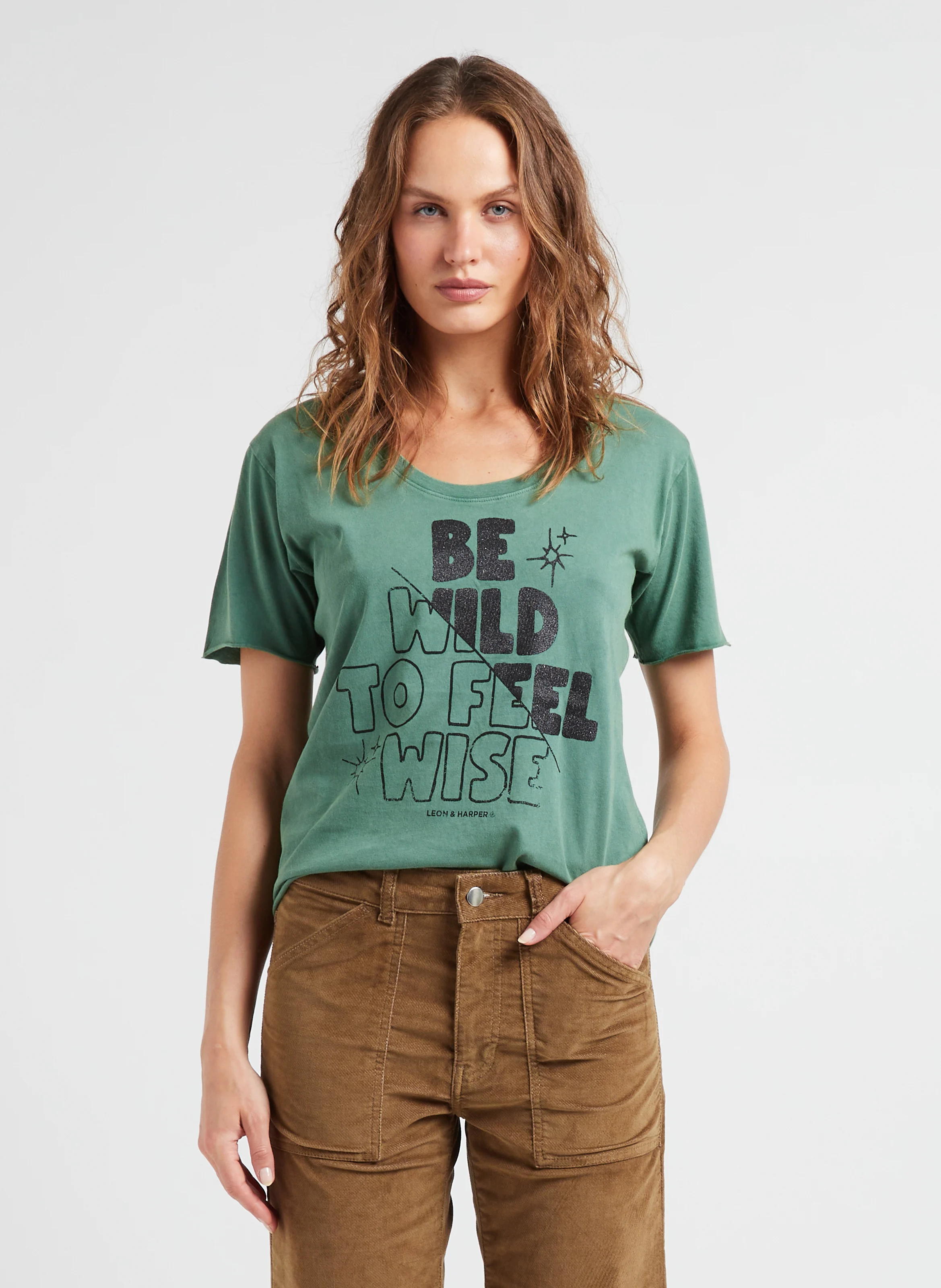 TIZIA - Tee-shirt droit col rond sérigraphié en coton bio | Vert