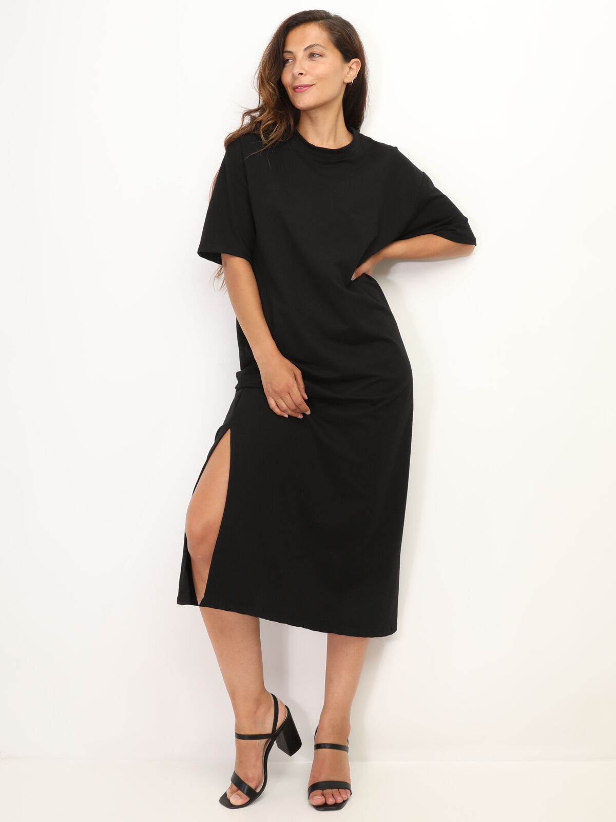 Robe T-shirt à fentes- Noir