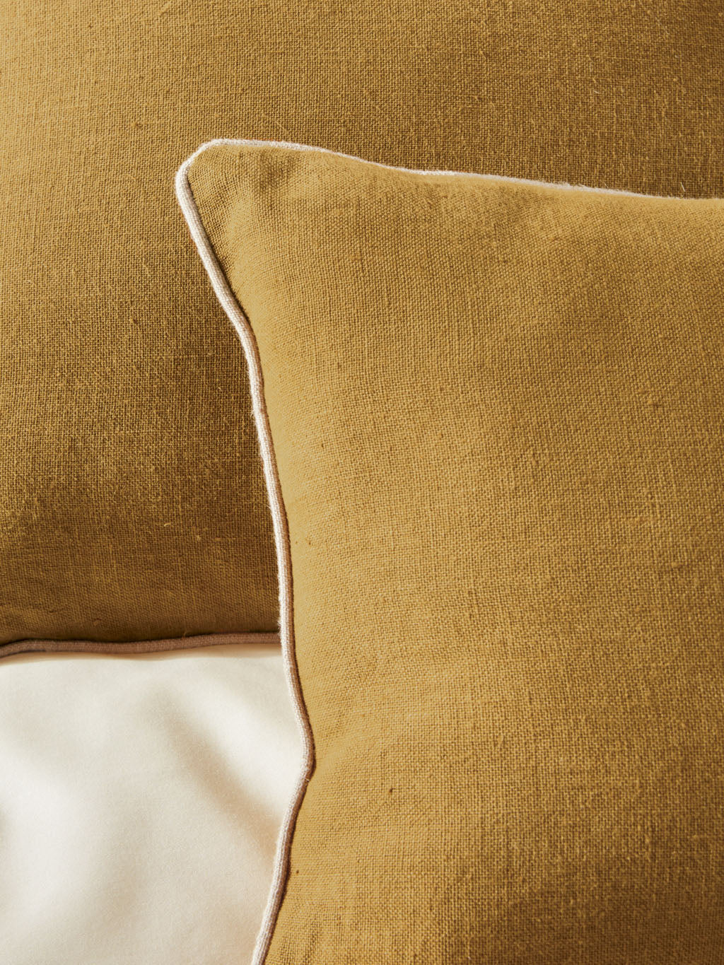 Housse de coussin unie en lin