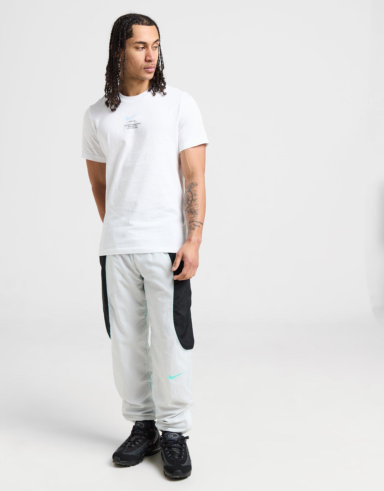 Nike T-Shirt Swoosh