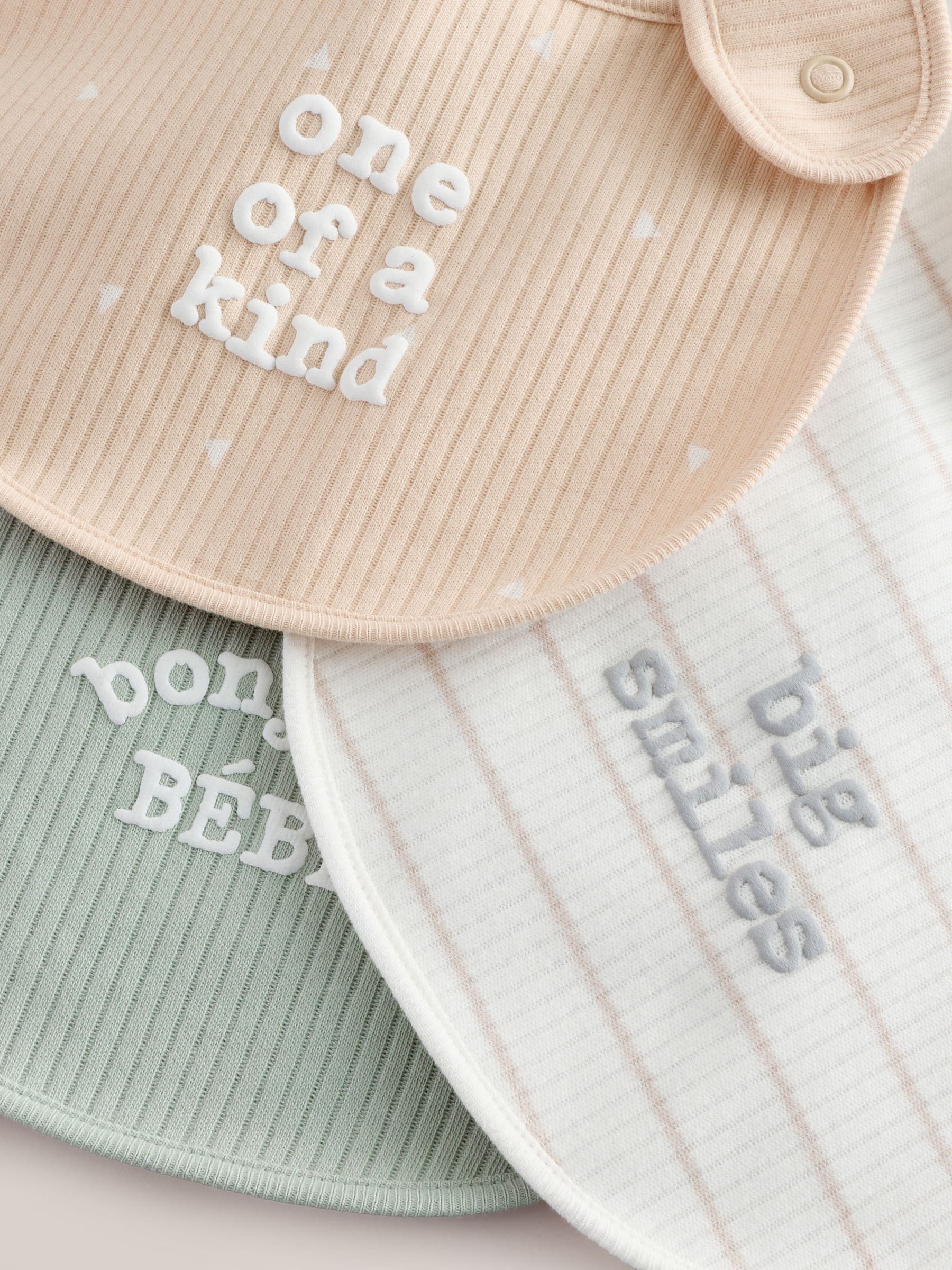Naturel Bruin/Mintgroen Slogan - Verpakking met 3 babyslabbetjes