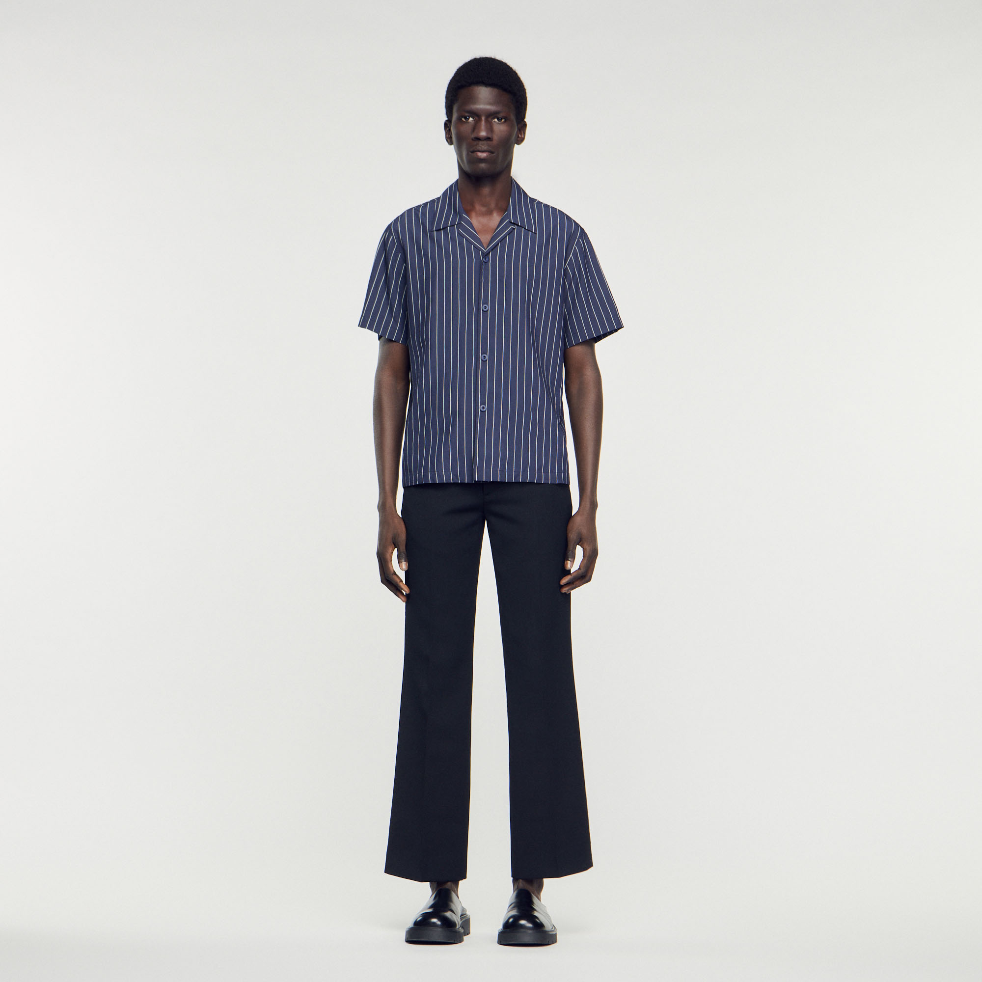 Chemise á manches courtes
